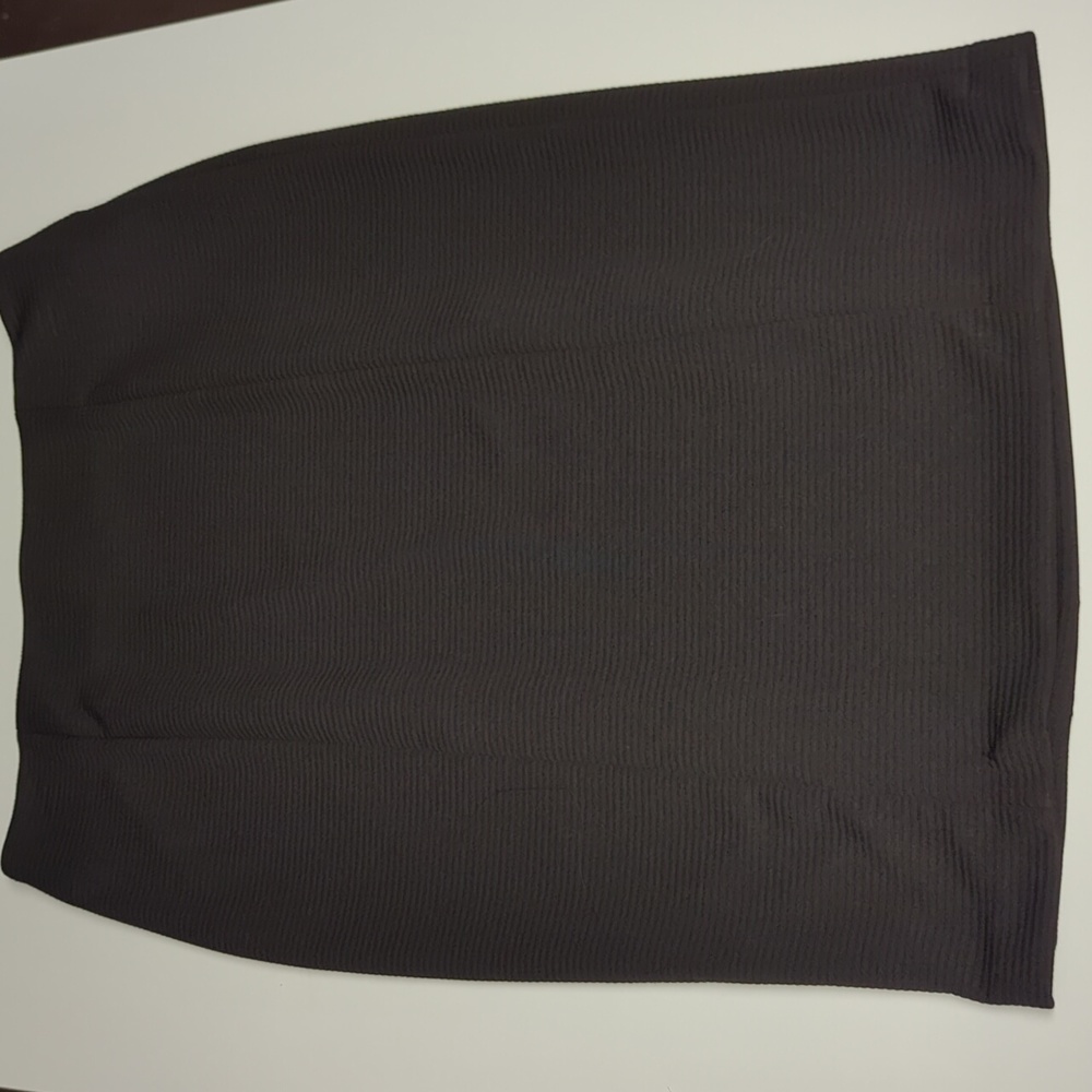 Elle Pull On Skirt